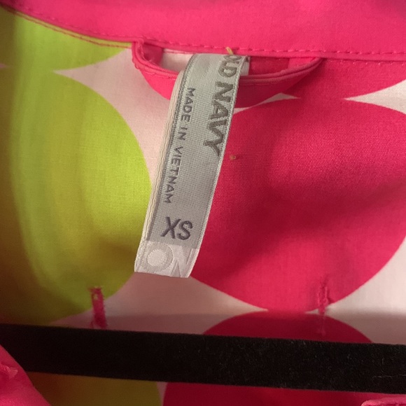 Old navy rain coat - Picture 2 of 3